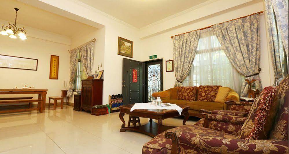 Melody Homestay Hualien stad Exteriör bild